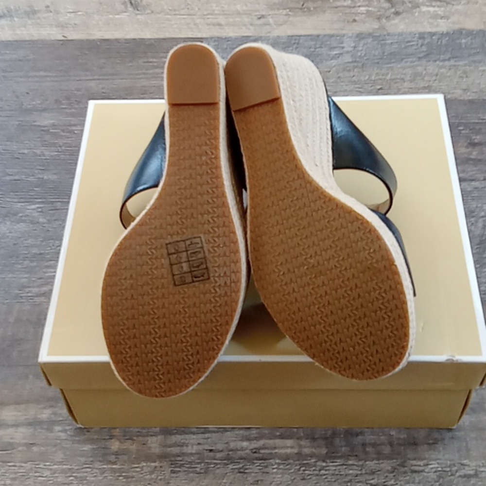 Michael Kors Women's Sandals- NEW - Picture 3 of 5